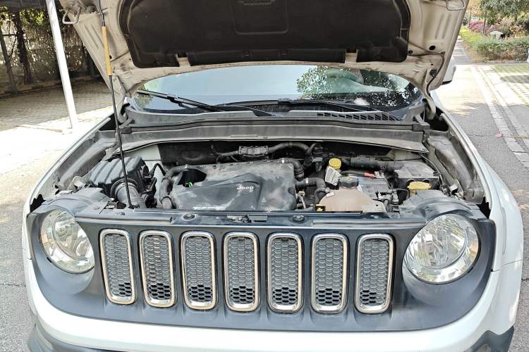 Used Jeep Renegade 2016 1.4T Manual Kinetic Edition Engine Bay