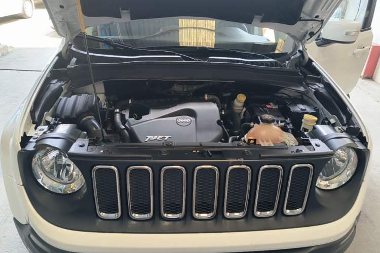 Used Jeep Renegade 2016 1.4T Automatic Jingneng Edition Engine Bay