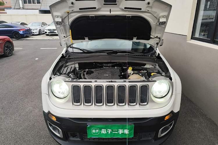 Used Jeep Renegade 2016 1.4T Automatic Smart Edition Engine Bay
