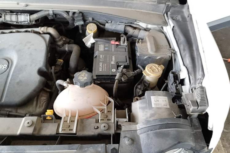 Used Jeep Renegade 2016 1.4T Manual Kinetic Edition Engine Bay Left