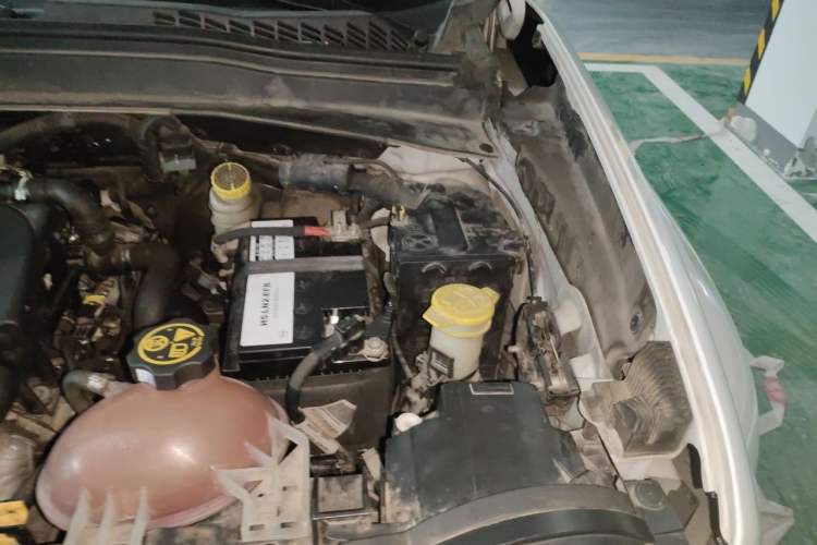 Used Jeep Renegade 2016 1.4T Automatic High-Energy Version Engine Bay Left