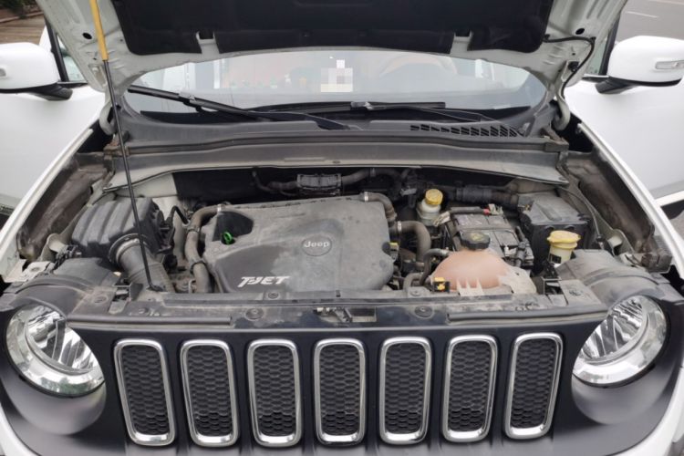Used Jeep Renegade 2016 1.4T Automatic Kinetic Edition Engine Bay
