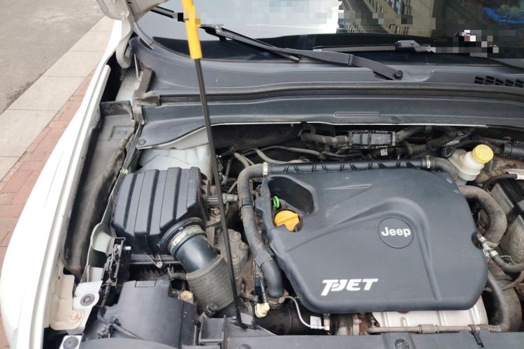 Used Jeep Renegade 2016 1.4T Automatic Smart Edition Engine Bay Right