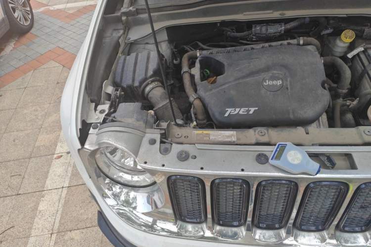 Used Jeep Renegade 2016 1.4T Automatic Jingneng Edition Engine Bay Right