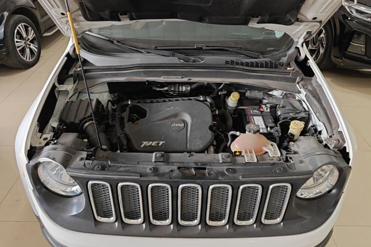 Used Jeep Renegade 2016 1.4T Automatic Kinetic Edition Engine Bay