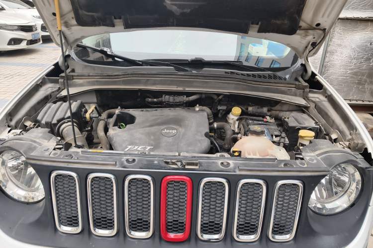 Used Jeep Renegade 2016 1.4T Automatic Jingneng Edition Engine Bay
