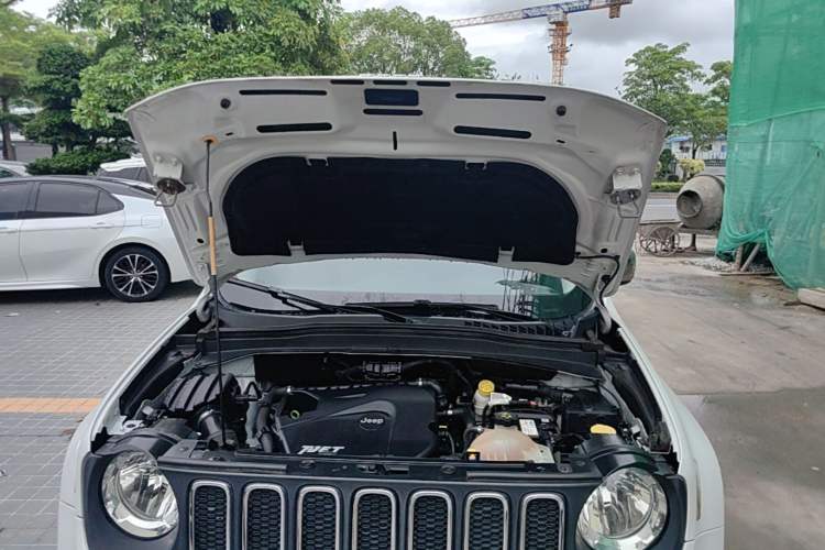 Used Jeep Renegade 2016 1.4T Automatic Jingneng Edition Engine Bay