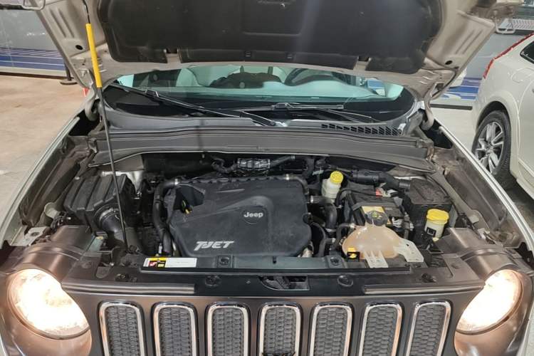 Used Jeep Renegade 2016 1.4T Automatic Jingneng Edition Engine Bay