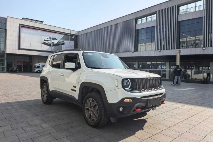 Used Jeep Renegade 2016 2.0L Automatic Four-Wheel Drive 75th Anniversary Tribute Edition Exterior 2