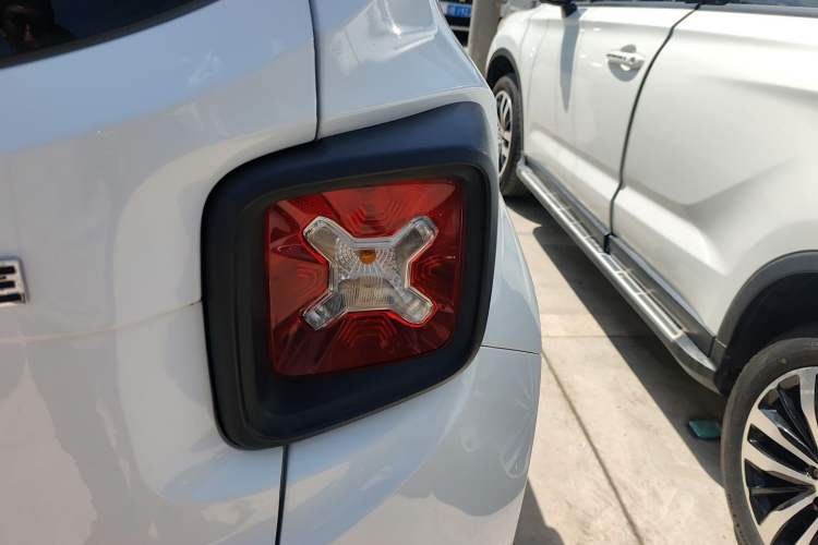 Used Jeep Renegade 2016 1.4T Automatic Jingneng Edition Exterior 3