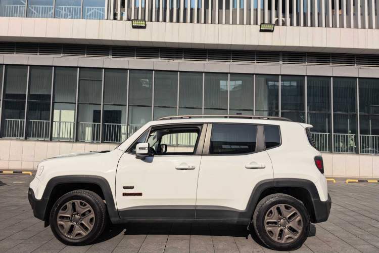 Used Jeep Renegade 2016 2.0L Automatic Four-Wheel Drive 75th Anniversary Tribute Edition Exterior 3