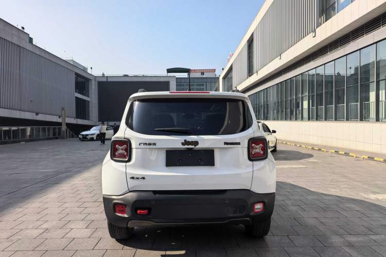 Used Jeep Renegade 2016 2.0L Automatic Four-Wheel Drive 75th Anniversary Tribute Edition Exterior 4