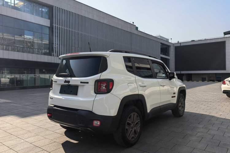 Used Jeep Renegade 2016 2.0L Automatic Four-Wheel Drive 75th Anniversary Tribute Edition Exterior 6