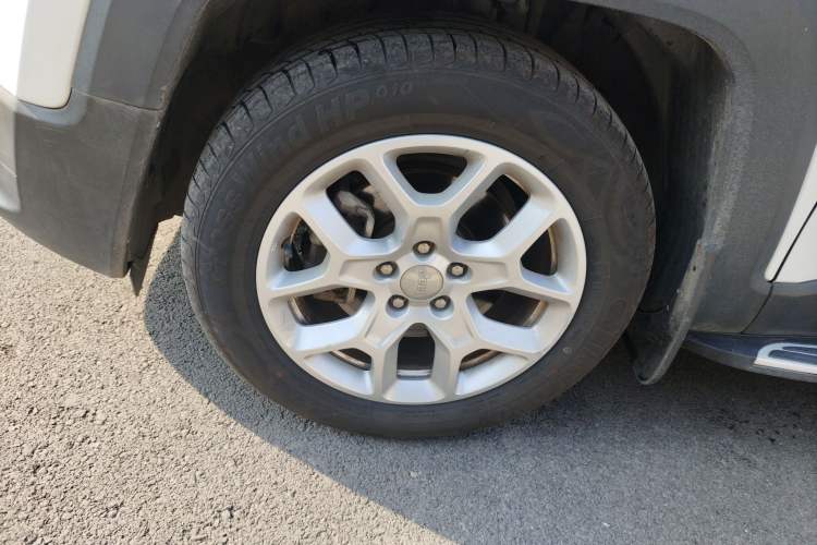 Used Jeep Renegade 2016 1.4T Automatic Jingneng Edition Exterior 7