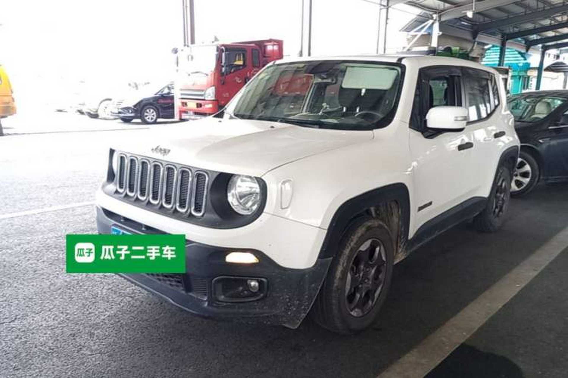 Used Jeep Renegade 2016 1.4T Manual Kinetic Edition Front Left 45 Deg