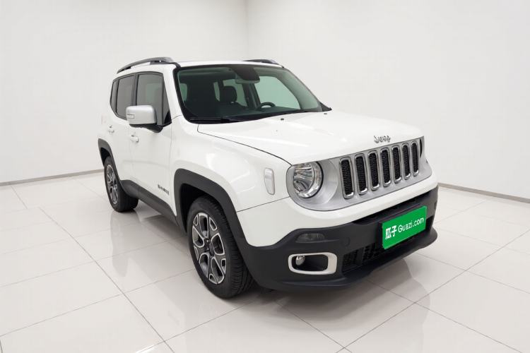Used Jeep Renegade 2016 1.4T Automatic Smart Edition Front Right 45 Deg