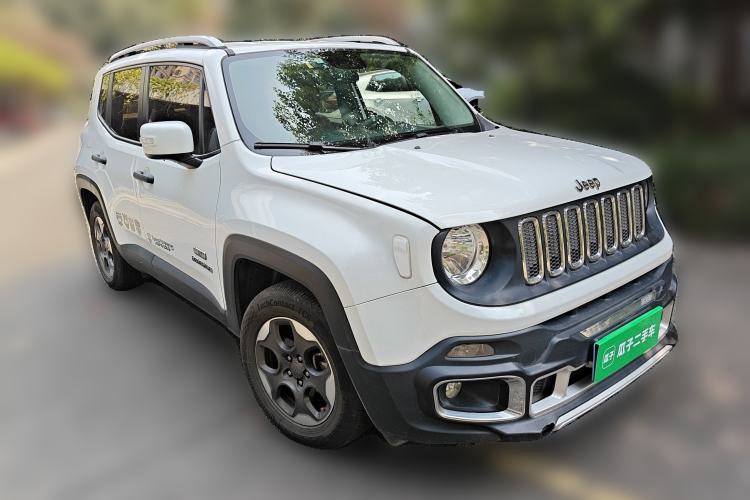 Used Jeep Renegade 2016 1.4T Manual Kinetic Edition Front Right 45 Deg