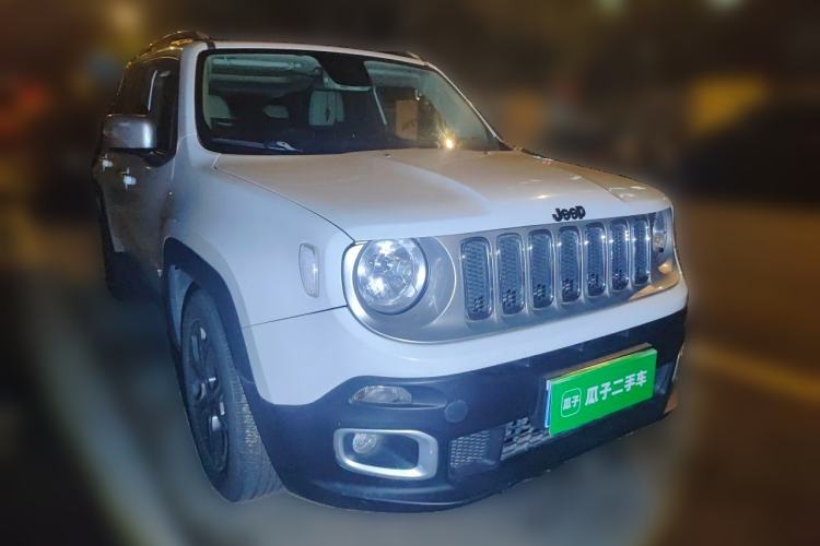 Used Jeep Renegade 2016 1.4T Automatic Smart Edition Front Right 45 Deg