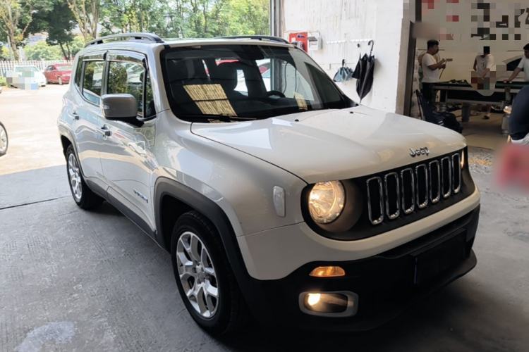 Used Jeep Renegade 2016 1.4T Automatic Jingneng Edition Front Right 45 Deg