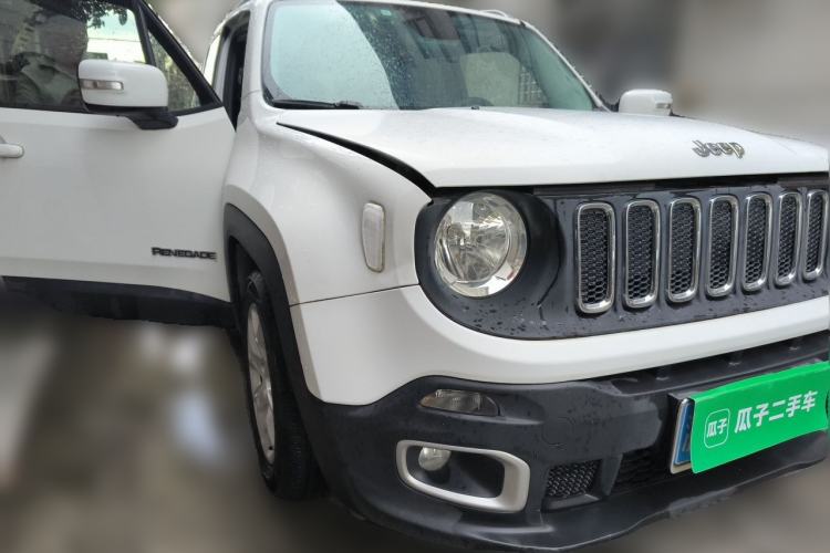 Used Jeep Renegade 2016 1.4T Automatic Jingneng Version+ Front Right 45 Deg