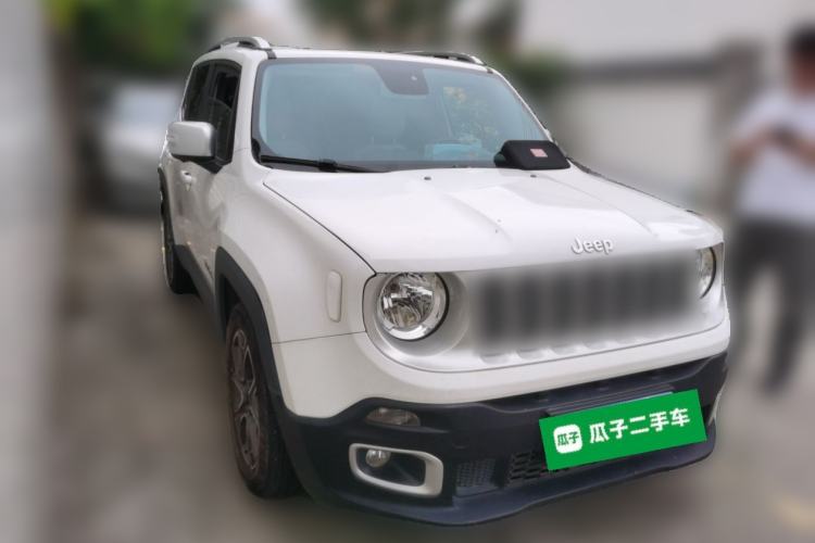 Used Jeep Renegade 2016 1.4T Automatic Smart Edition Front Right 45 Deg