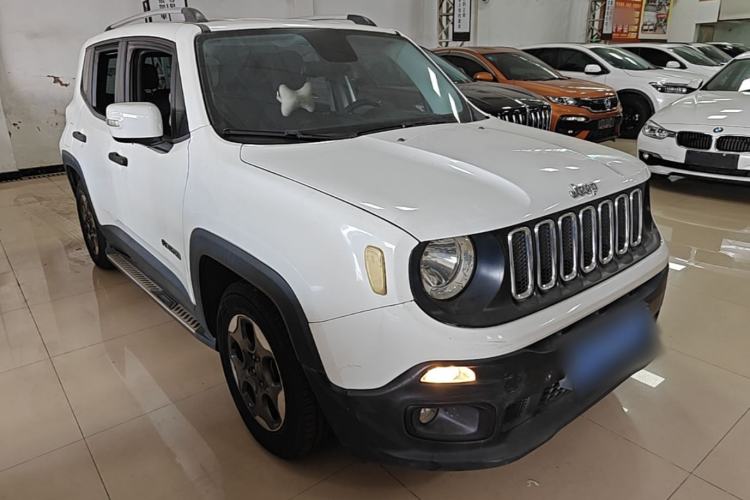 Used Jeep Renegade 2016 1.4T Automatic Kinetic Edition Front Right 45 Deg