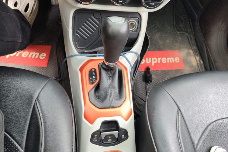 Used Jeep Renegade 2016 1.4T Automatic Jingneng Version+ Gear Lever