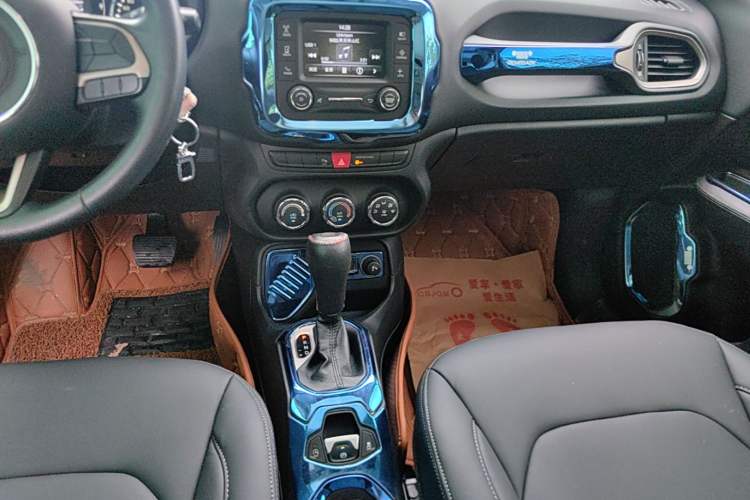 Used Jeep Renegade 2016 1.4T Automatic Jingneng Edition Gear Lever