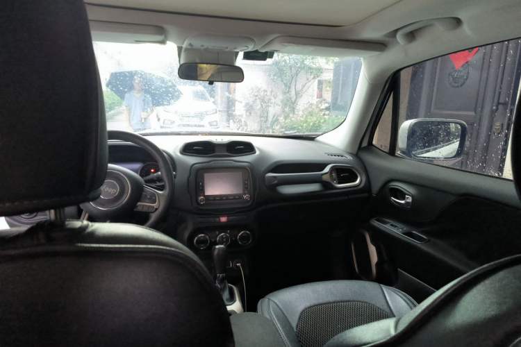 Used Jeep Renegade 2016 1.4T Automatic Jingneng Version+ Headliner