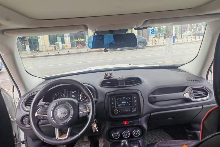 Used Jeep Renegade 2016 1.4T Automatic Jingneng Edition Headliner
