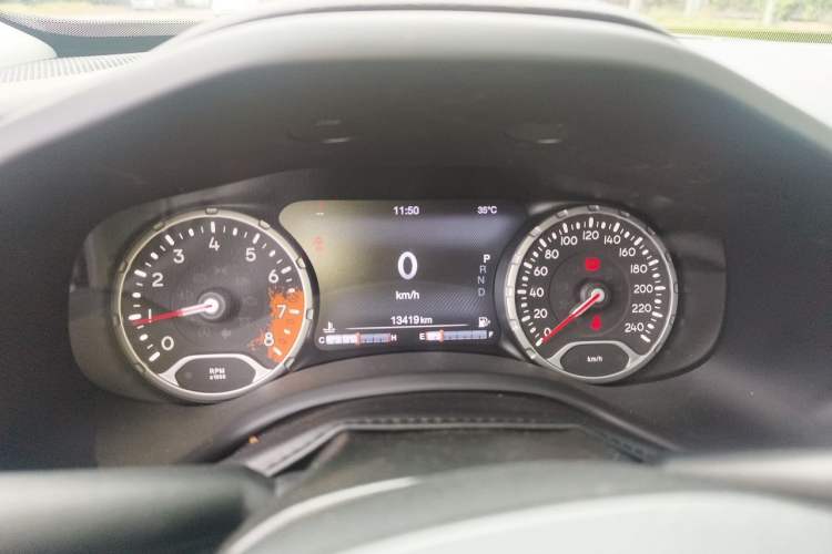 Used Jeep Renegade 2016 1.4T Automatic Smart Edition Instrument Cluster
