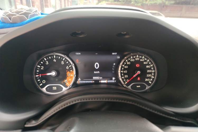 Used Jeep Renegade 2016 1.4T Automatic Smart Edition Instrument Cluster