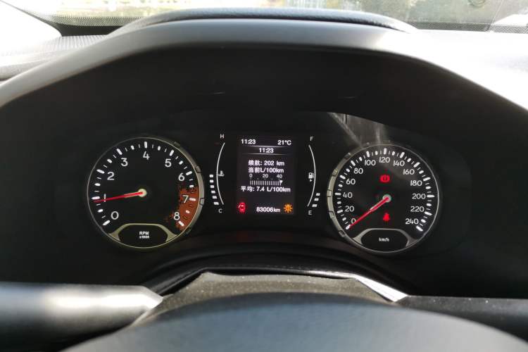 Used Jeep Renegade 2016 1.4T Manual Kinetic Edition Instrument Cluster