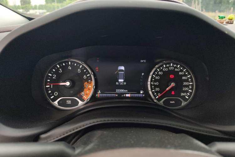 Used Jeep Renegade 2016 1.4T Automatic Jingneng Version+ Instrument Cluster