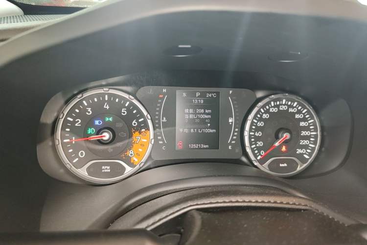 Used Jeep Renegade 2016 1.4T Automatic Jingneng Edition Instrument Cluster