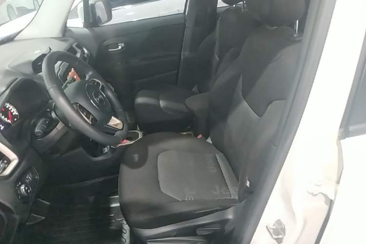 Used Jeep Renegade 2016 1.4T Automatic Jingneng Version+ Left Front Seat