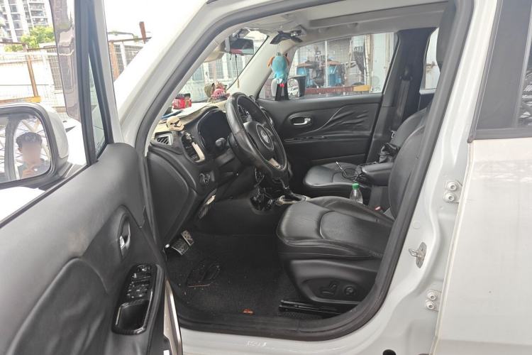 Used Jeep Renegade 2016 1.4T Automatic Jingneng Version+ Left Front Seat
