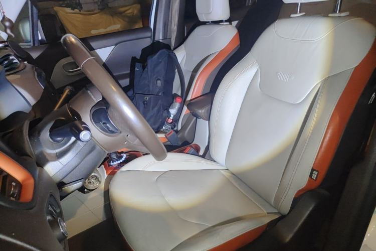 Used Jeep Renegade 2016 1.4T Automatic Smart Edition Left Front Seat