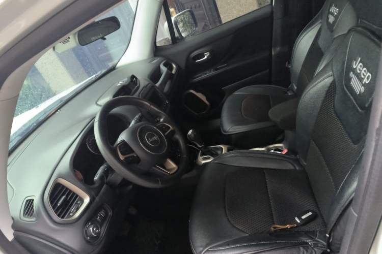 Used Jeep Renegade 2016 1.4T Automatic Jingneng Version+ Left Front Seat