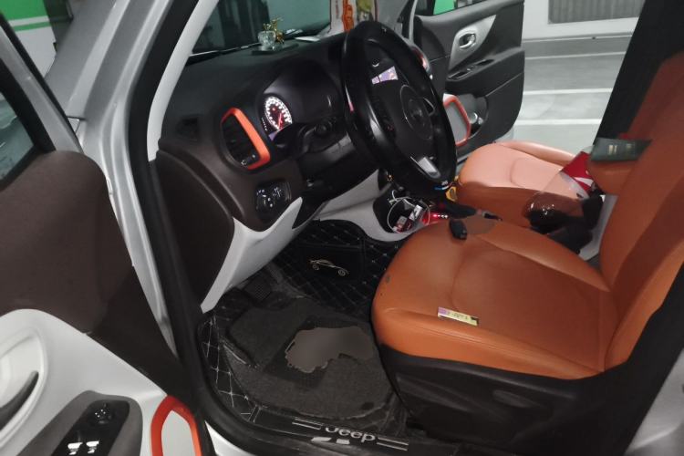 Used Jeep Renegade 2016 1.4T Automatic High-Energy Version Left Front Seat