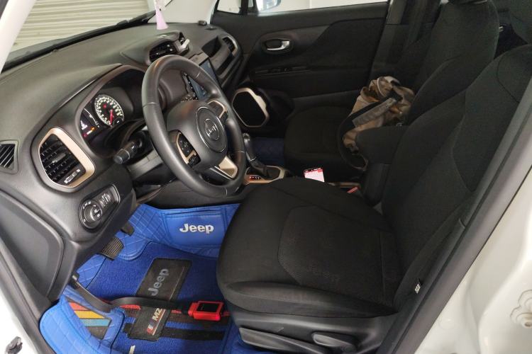Used Jeep Renegade 2016 1.4T Automatic High-Energy Version Left Front Seat