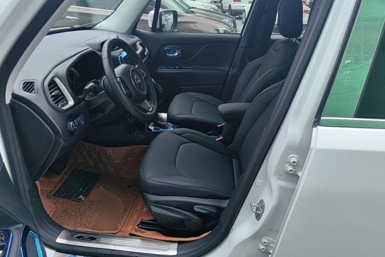 Used Jeep Renegade 2016 1.4T Automatic Jingneng Edition Left Front Seat
