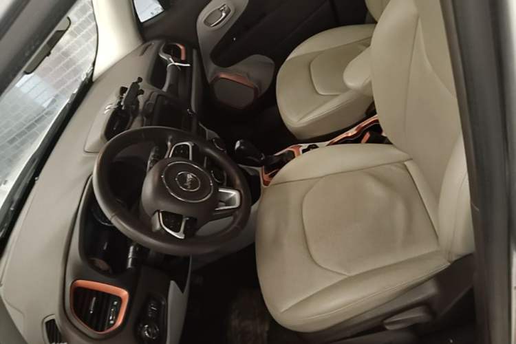 Used Jeep Renegade 2016 1.4T Automatic Jingneng Version+ Left Front Seat