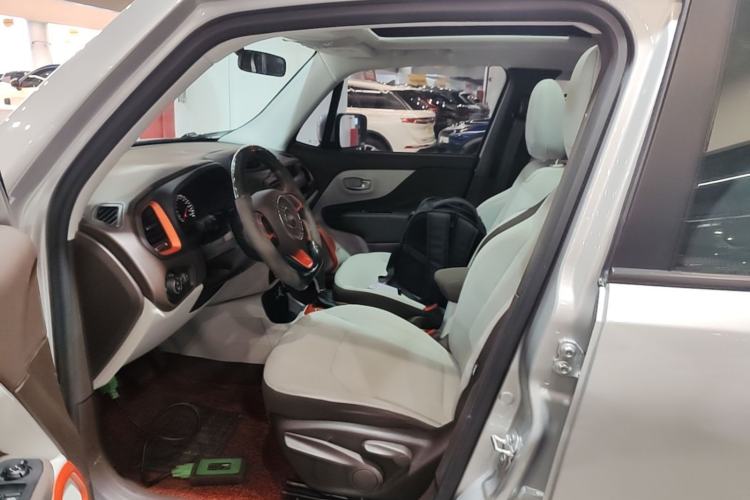 Used Jeep Renegade 2016 1.4T Automatic Jingneng Edition Left Front Seat
