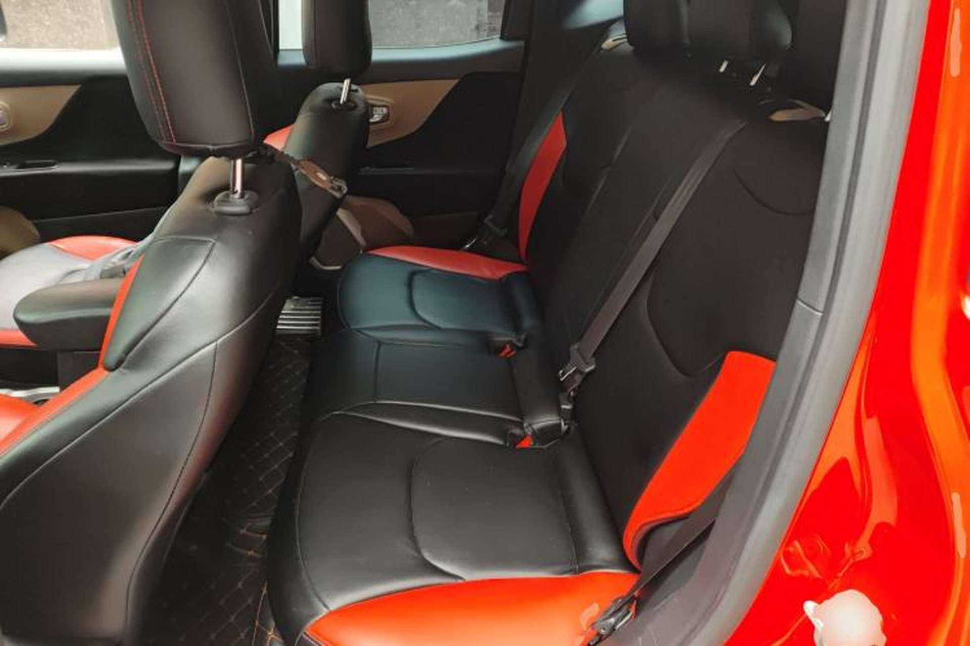 Used Jeep Renegade 2016 1.4T Automatic High-Energy Version Left Rear Seat