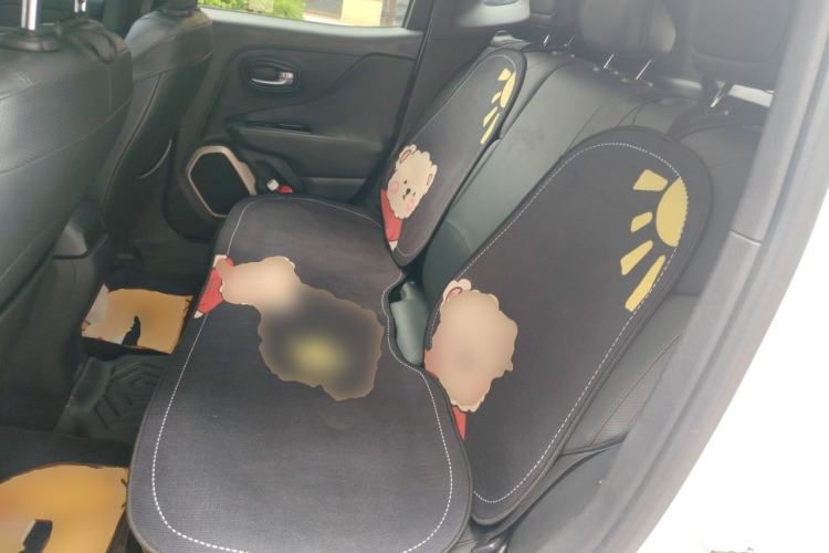 Used Jeep Renegade 2016 1.4T Automatic Smart Edition Left Rear Seat