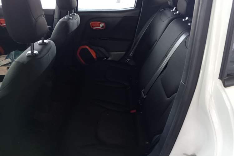 Used Jeep Renegade 2016 1.4T Manual Kinetic Edition Left Rear Seat