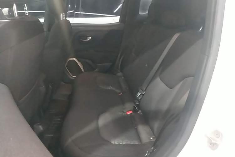 Used Jeep Renegade 2016 1.4T Automatic Jingneng Version+ Left Rear Seat
