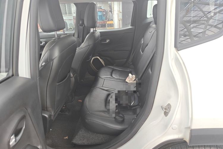 Used Jeep Renegade 2016 1.4T Automatic Jingneng Version+ Left Rear Seat