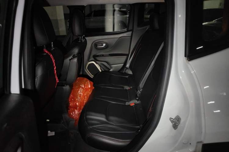 Used Jeep Renegade 2016 1.4T Automatic Kinetic Edition Left Rear Seat